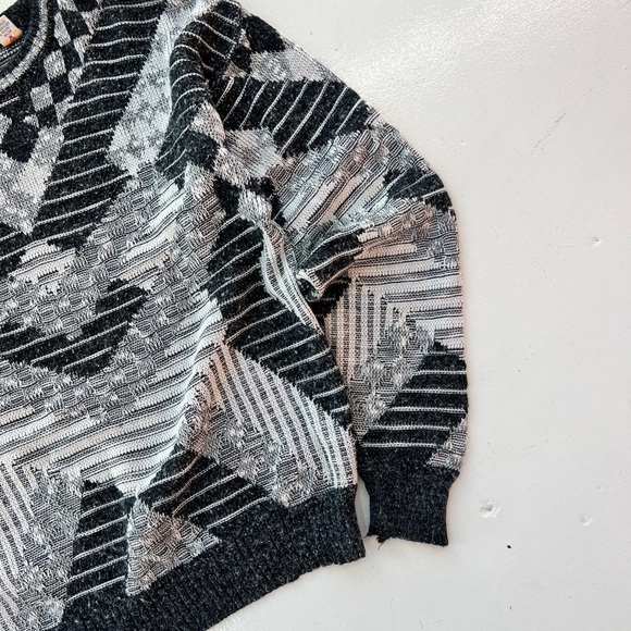 Vintage Knit Sweater - Picture 5 of 7